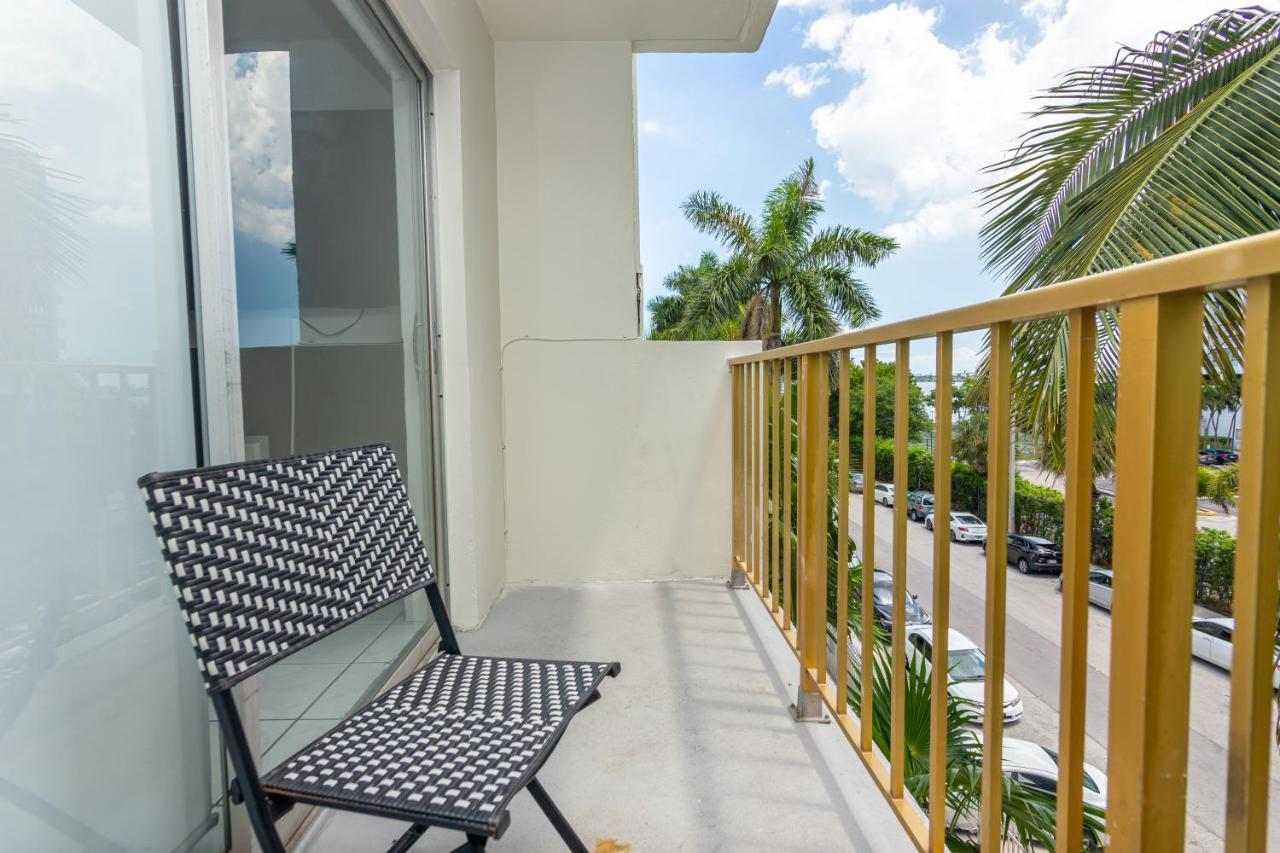 One Bedroom Apartment - With Parking & Balcony - Heart Of Wynwood Miami Luaran gambar
